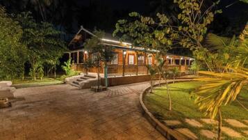 Villa Deluxe | Esterni