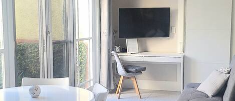 TV