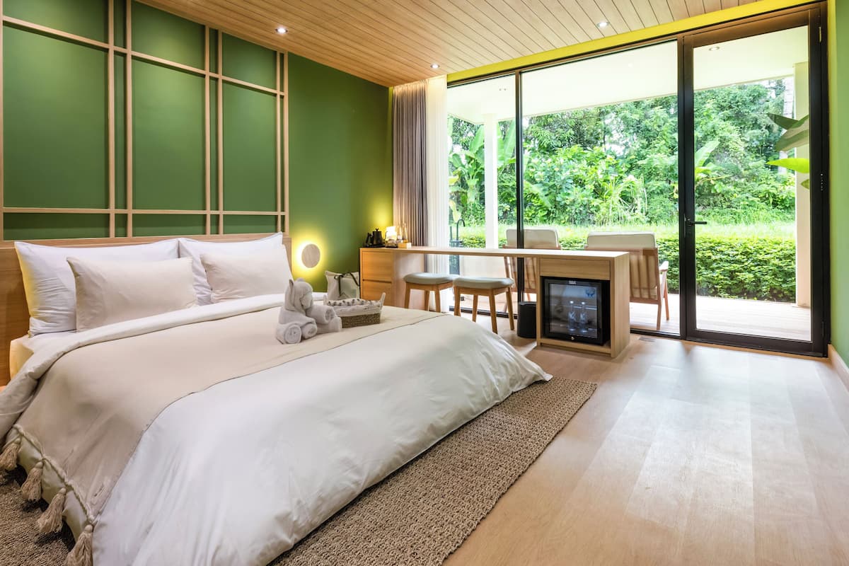 ห้องเอ็กเซกคิวทีฟ, เตียงคิงไซส์ 1 เตียง, วิวสวน