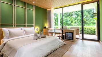 Executive Room, 1 King Bed, Garden View