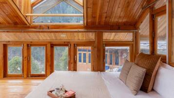 Premium Tent, Mountain View