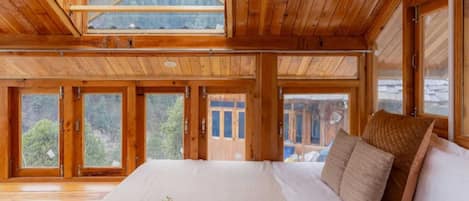 Premium Tent, Mountain View