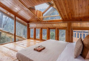 Premium Tent, Mountain View | Rollaway beds, free WiFi, bed sheets - Swastika aashiyana tree house  (Banjar)
