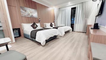 Family Room, 1 Bedroom, Balcony