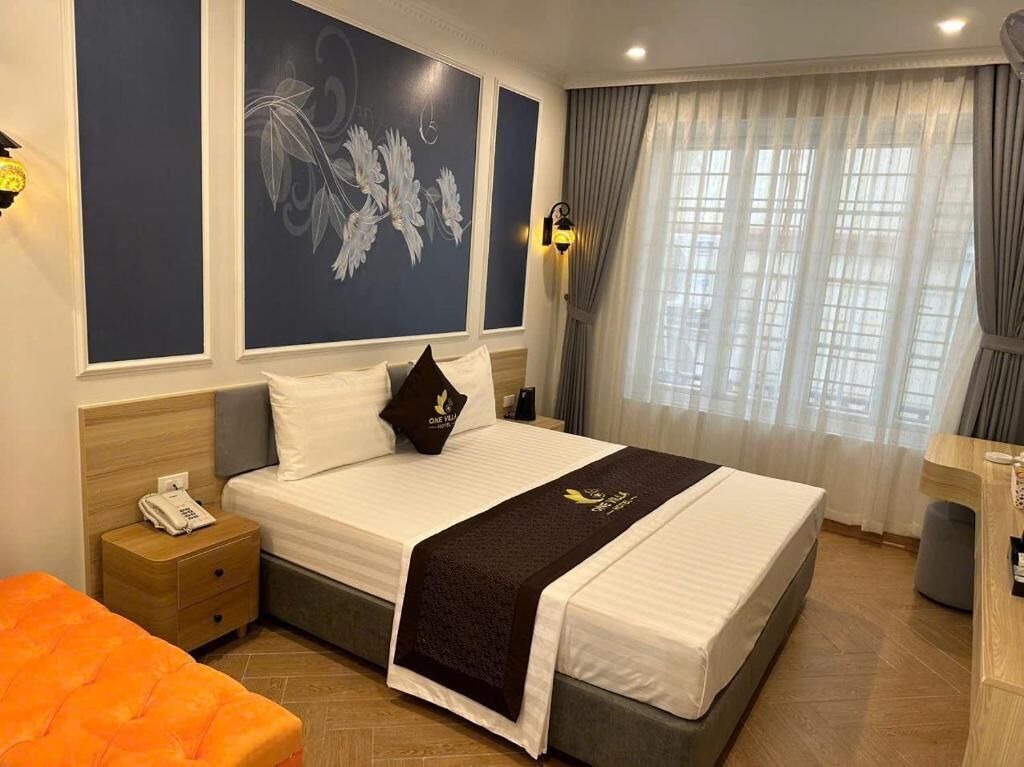 Tweepersoonskamer, uitzicht op stad