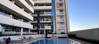 Walk to Metro l Modern w 1BR & 2 Baths