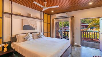 Deluxe-feriehus - balkon - udsigt til pool