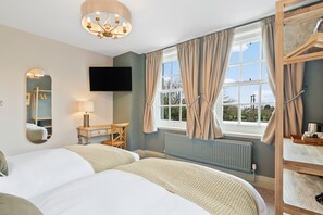 Camera con letto matrimoniale o 2 letti singoli, bagno in camera