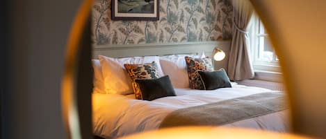 Suite, Ensuite | Desk, laptop workspace, free WiFi