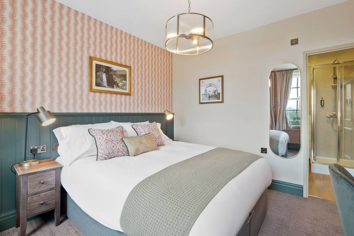 Standard Double Room, Ensuite