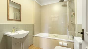 Suite Standard, salle de bains attenante | Salle de bain