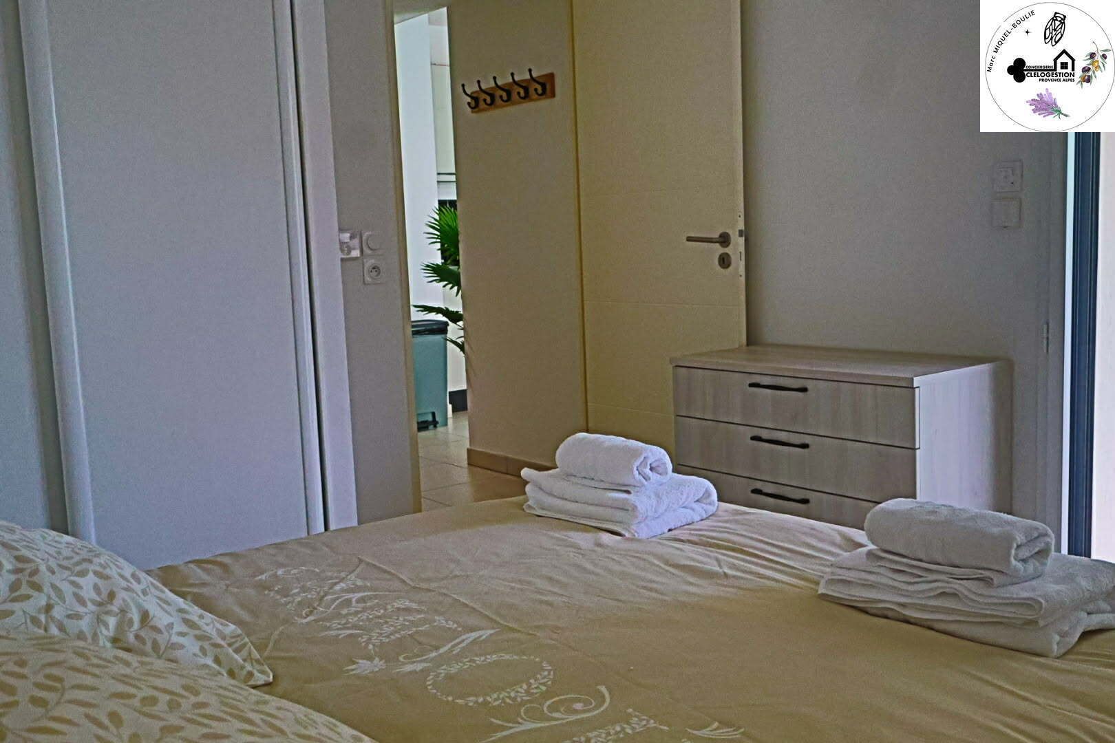 1 quarto, ferros/tábuas de passar roupa, Wi-Fi, roupa de cama