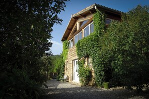 Exterior - At the gateway to the Monts d'Ardèche, a haven of relaxation, swimming pool and panoramic views (Empurany)