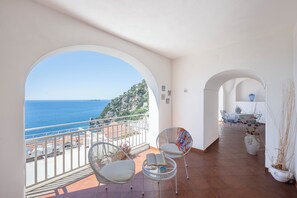 Terrace/patio - Villa Les Paons - Positano center - terrace -parking (Positano)