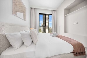 2 bedrooms, iron/ironing board, WiFi, bed sheets - Free housekeeping visits during your stay - StayShort - 2 Bedroom sleeps 4 in Dubai Hills with Balcony! (Dubai Hills Estate)