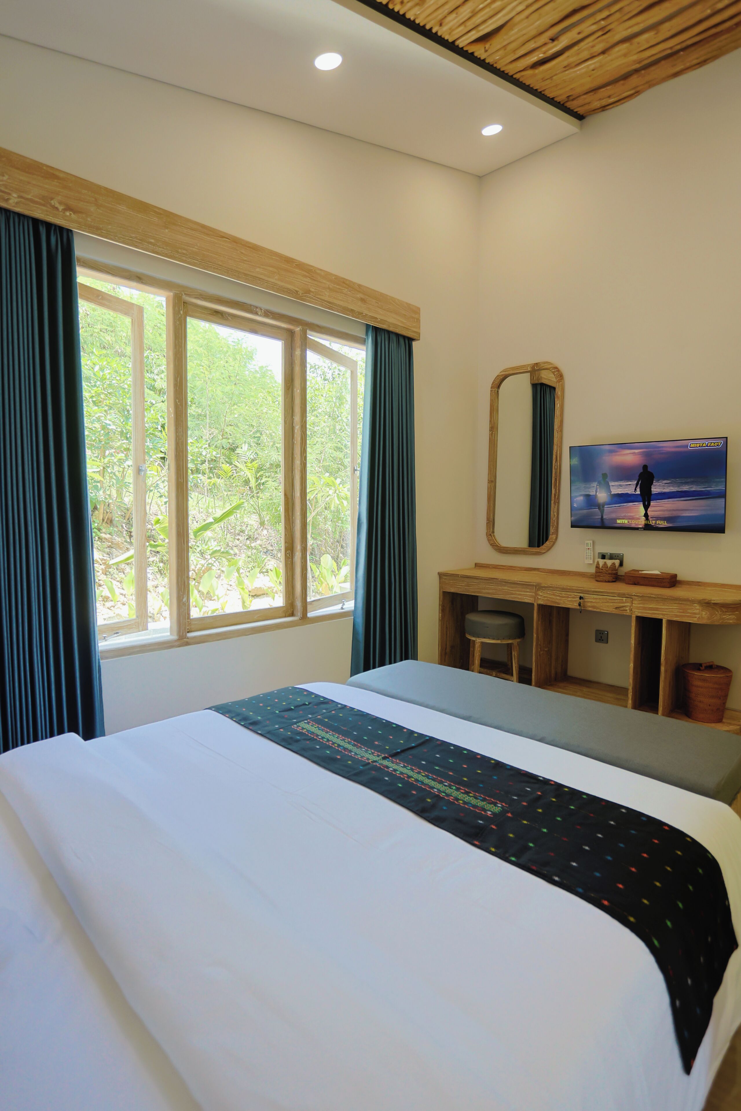 Family Villa, 2 Bedrooms, Garden View | In-room safe, desk, blackout drapes, free WiFi