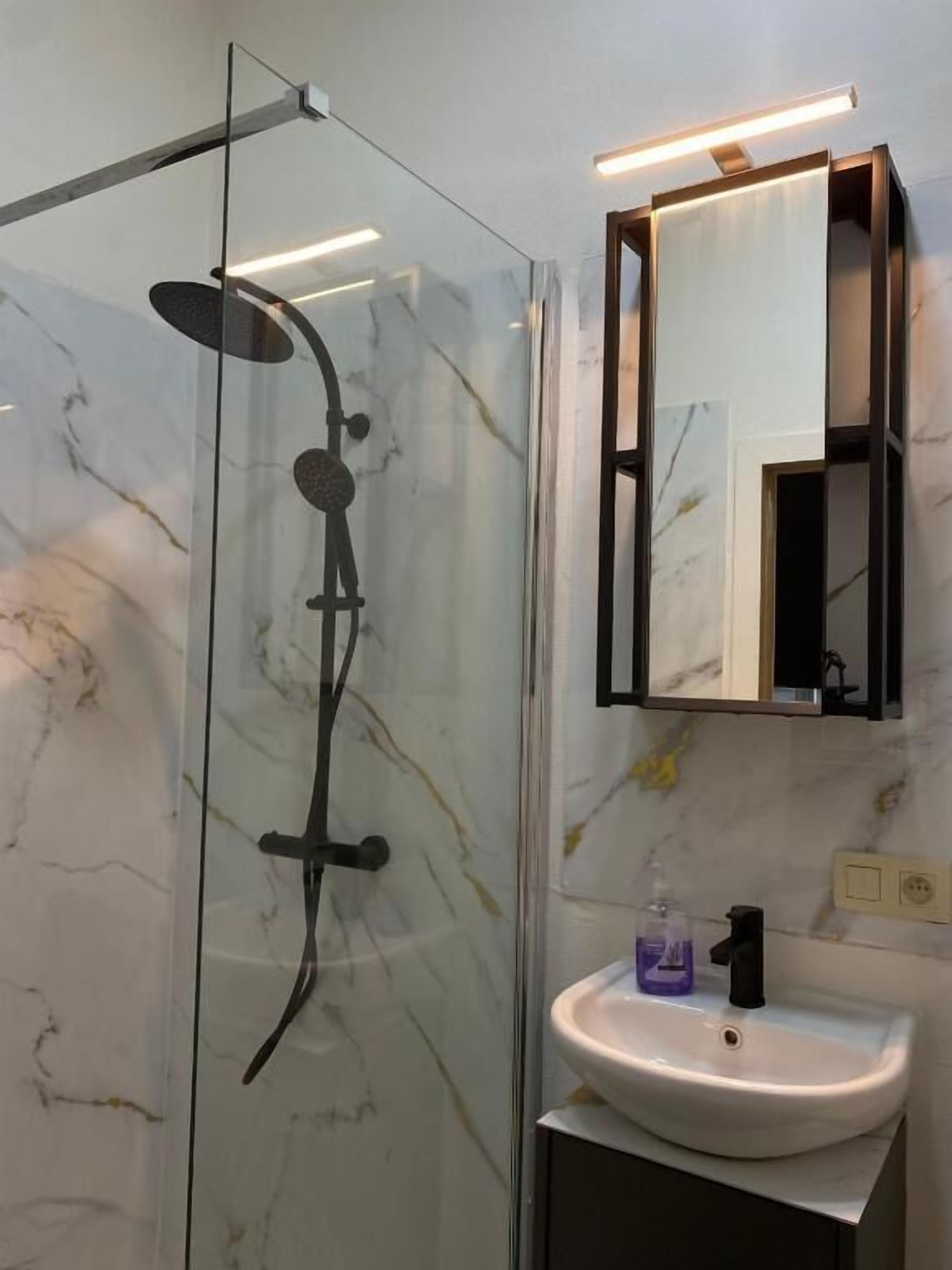 Deluxe Double Room | Bathroom