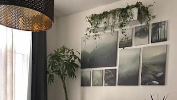 Deluxe Double Room | Living area