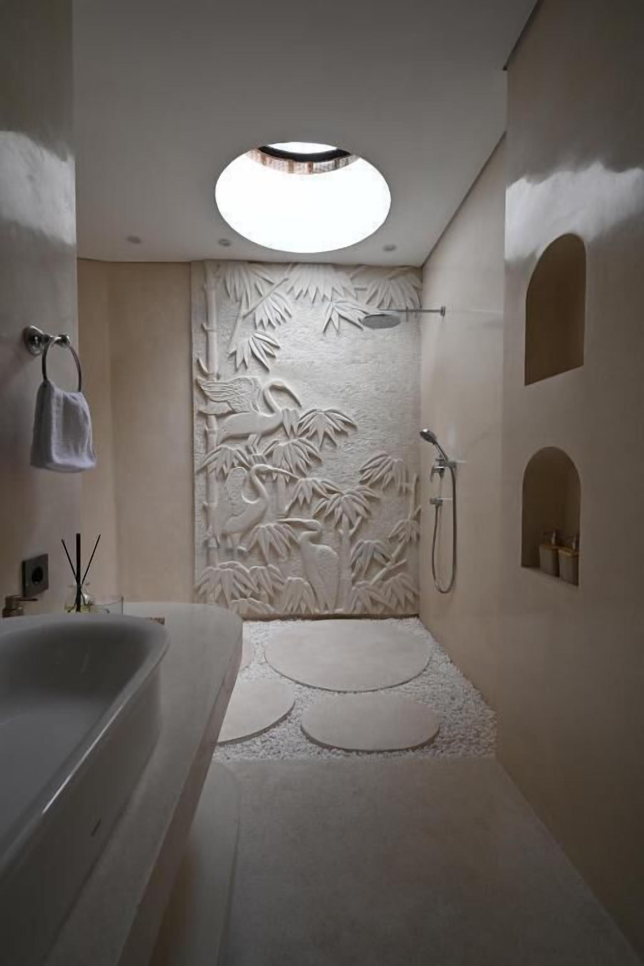 Villa | Bathroom | Bathtub, hair dryer, slippers, towels