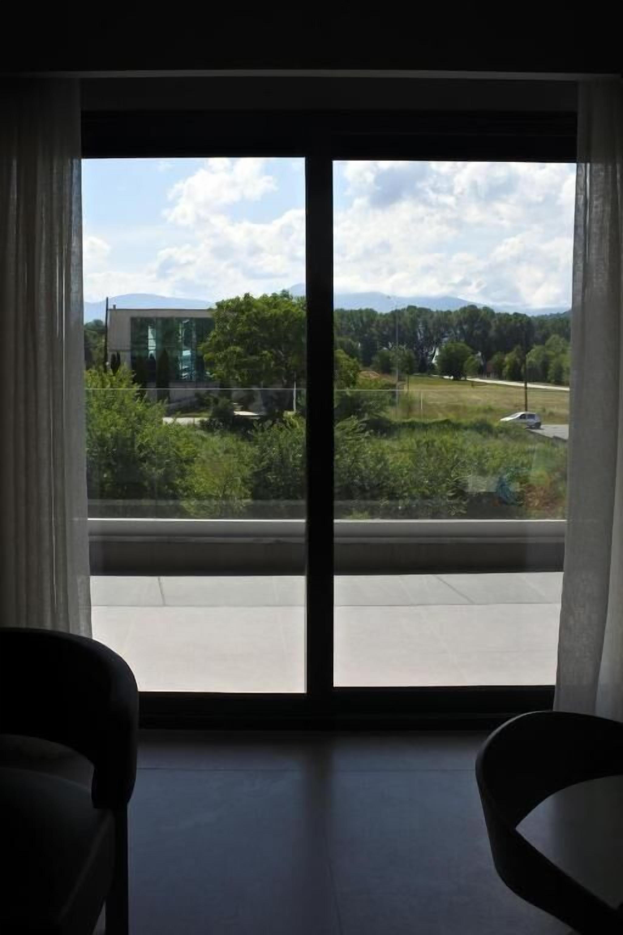 Luxury Duplex, Balcony, Lake View | Interior