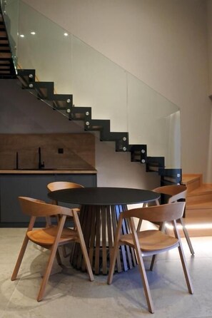 Dining - OIKOI - Luxury Suites & Maisonettes (Chloi)