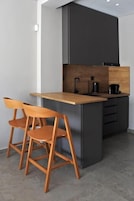 Superior Suite, Balcony, Garden View | Private kitchen