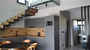 ๋ญ์
๋ฆฌ ๋ํ๋ ์ค, ๋ฐ์ฝ๋, ํธ์ ์ ๋ง | ๋ค์ด๋