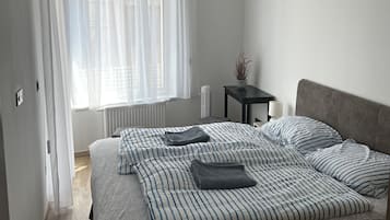 Fer et planche à repasser, Wi-Fi, draps fournis