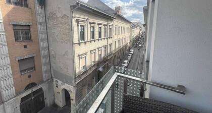 Luxury 2-bedroom 2-bathroom condo 70 sqm with parking