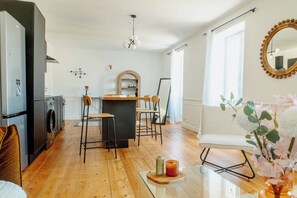 Interior - New 2 bedroom apartment near Quimper center (Quimper)
