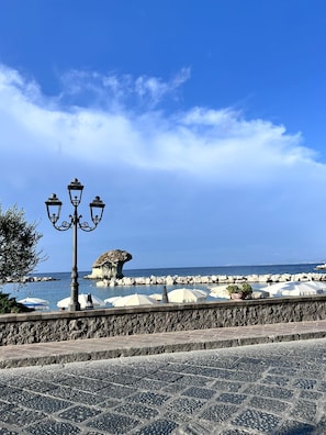 Property grounds - Vacation cottage at the Capitello, the ideal place for your relaxation by the sea. (Lacco Ameno)