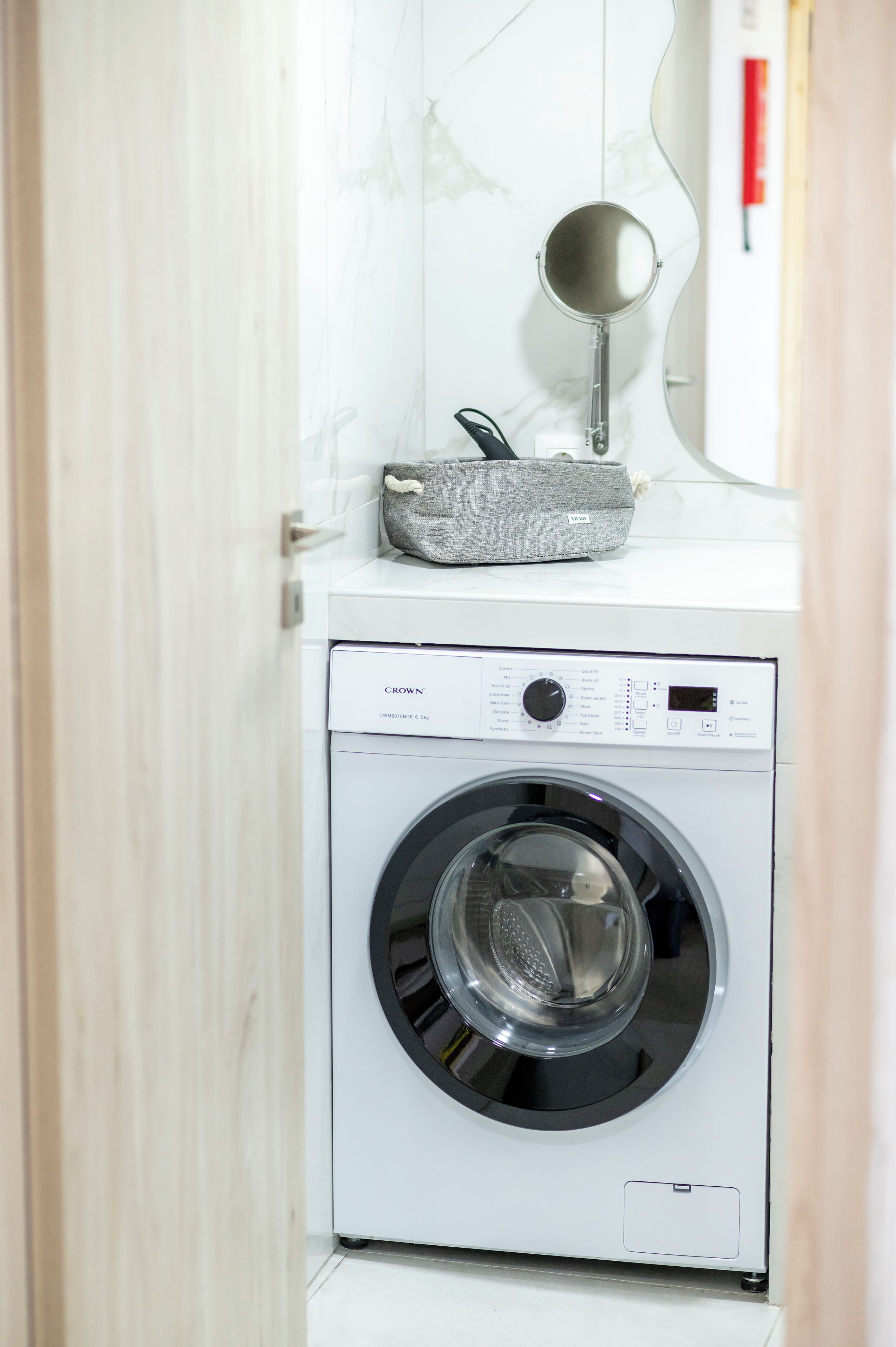 Deluxe-Dreibettzimmer, Balkon, Meerblick | Innenbereich