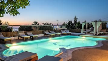 Piscine extérieure