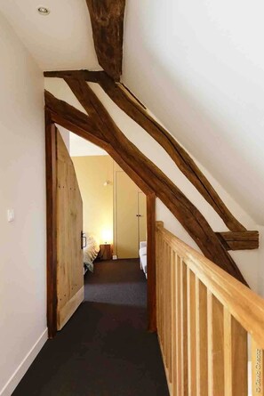 2 quartos, ferros/tábuas de passar roupa, Wi-Fi de cortesia