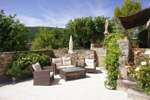 Terrace/patio - Villa de luxe La Jonchère, Piscine vue sur les vignes Beaune (Auxey-Duresses)