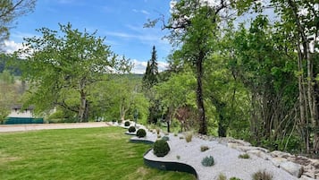 Enceinte de lâhĂ©bergement