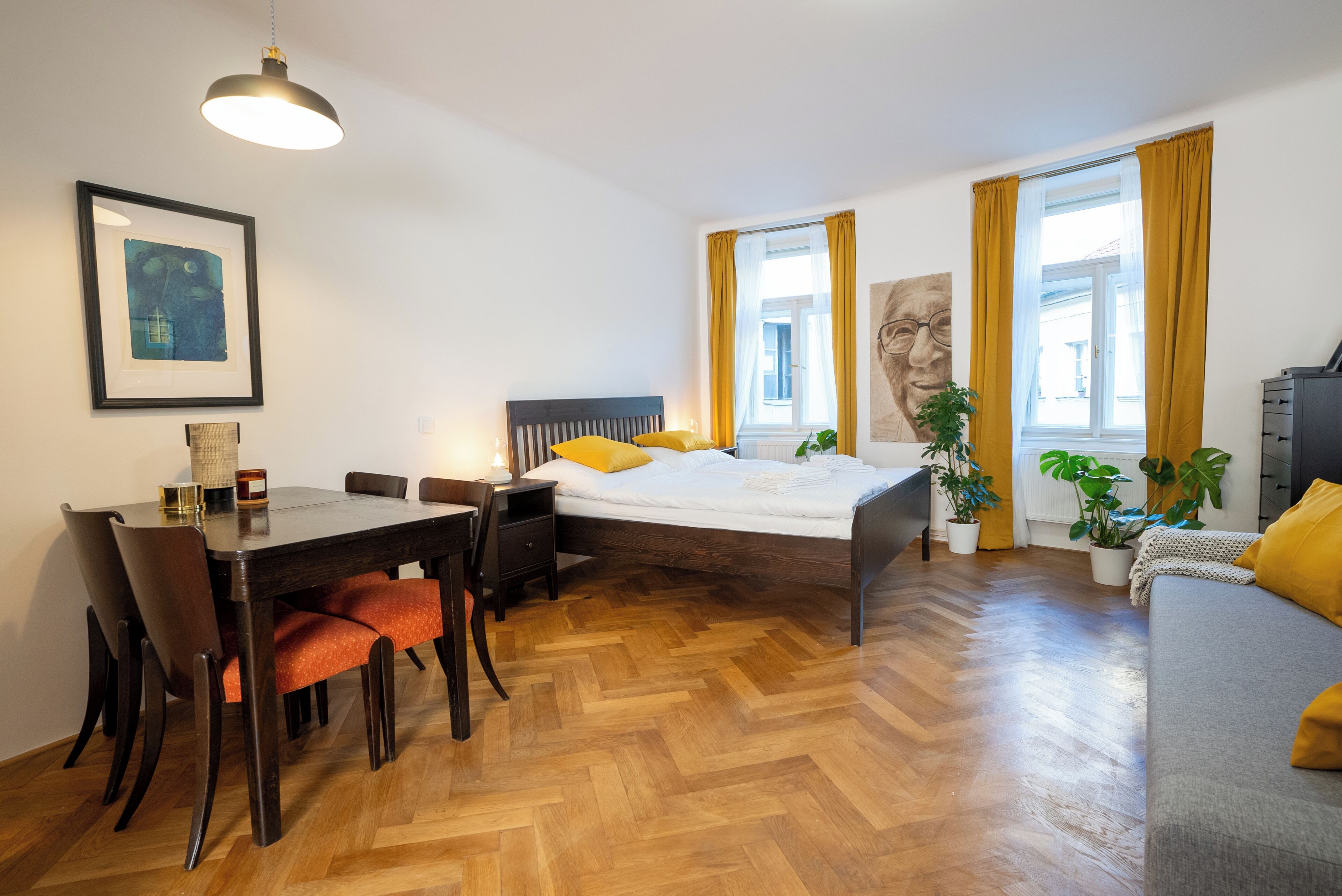 Deluxe Apartment - Kitchenette, Private Bathroom | Living area | Printers