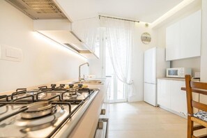 Deluxe Apartment, Courtyard View | Private kitchen - Casa Maria - vicino a Verona Centro (Verona)
