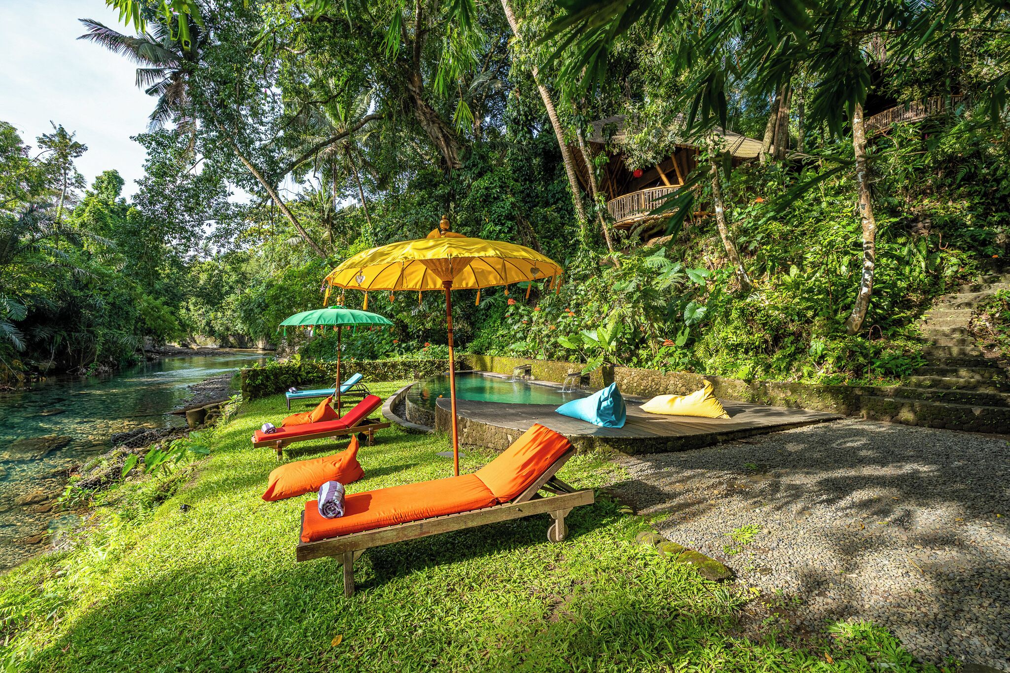 Kolam renang terbuka 