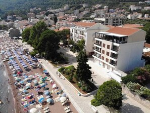 Exterior - Seafront Apartments Petrovac (Petrovac)
