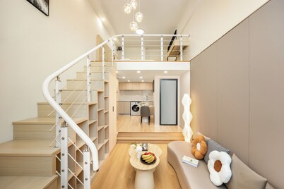 The HEJINN House - Design Lofts & Suites