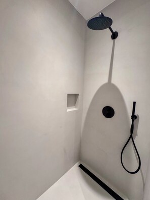 Shower, towels - Pirate ship-private spa, fireplace, sea view & gym (Fehmarn)