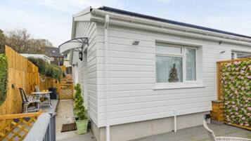 ์ผ์ธ ์๋น