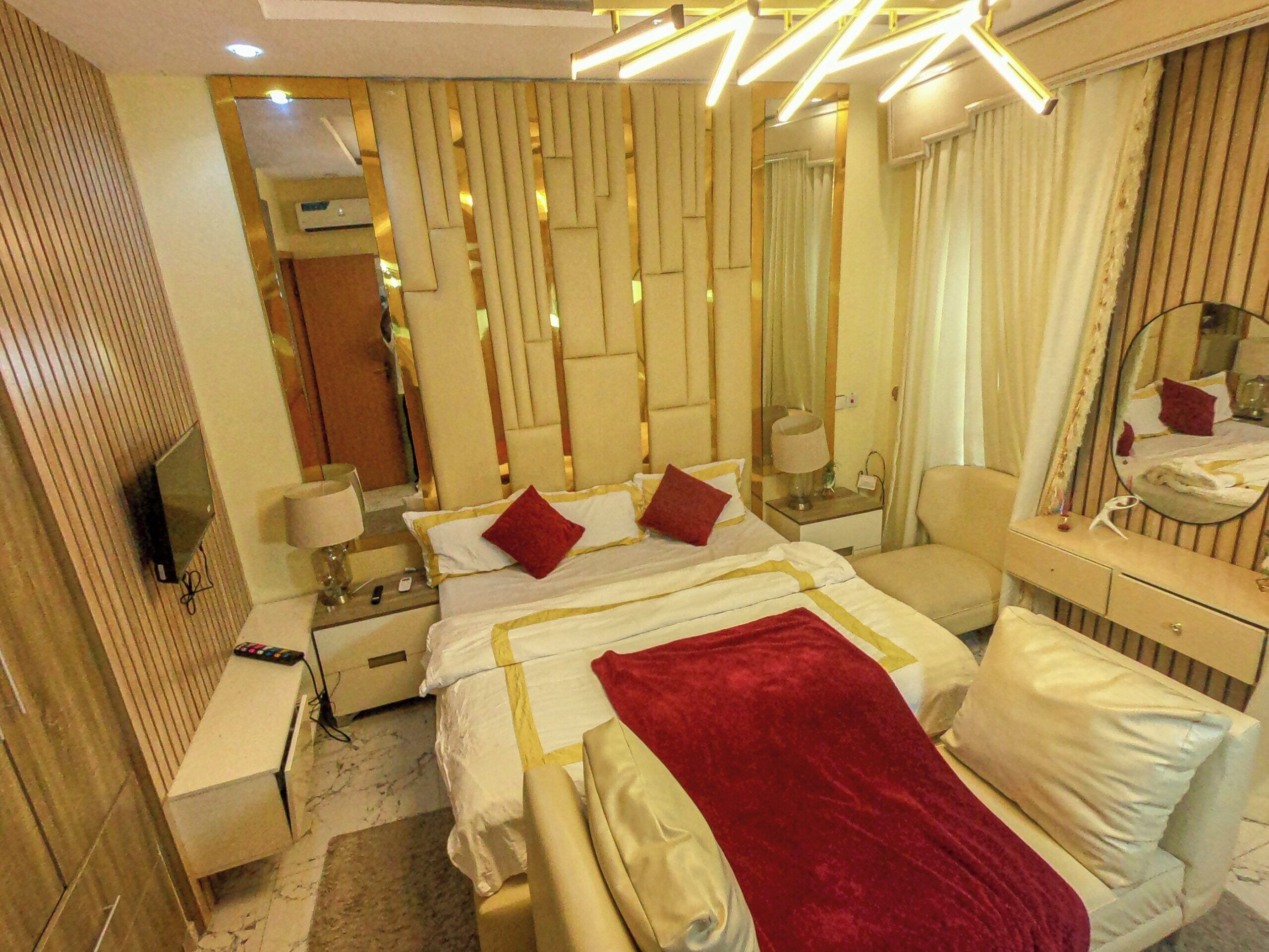 Deluxe Apartment, Balcony, City View