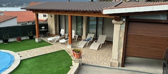 Tourist House in Boa practically brand new and with beautiful sea views.