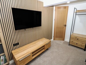 Interior - 2 Low Road (Bishop Auckland)