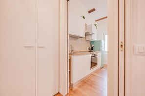 Apartment | Private kitchen - La Casetta-Stazione Verona Porta Vescovo (Verona)