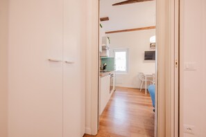 Apartment | Interior - La Casetta-Stazione Verona Porta Vescovo (Verona)