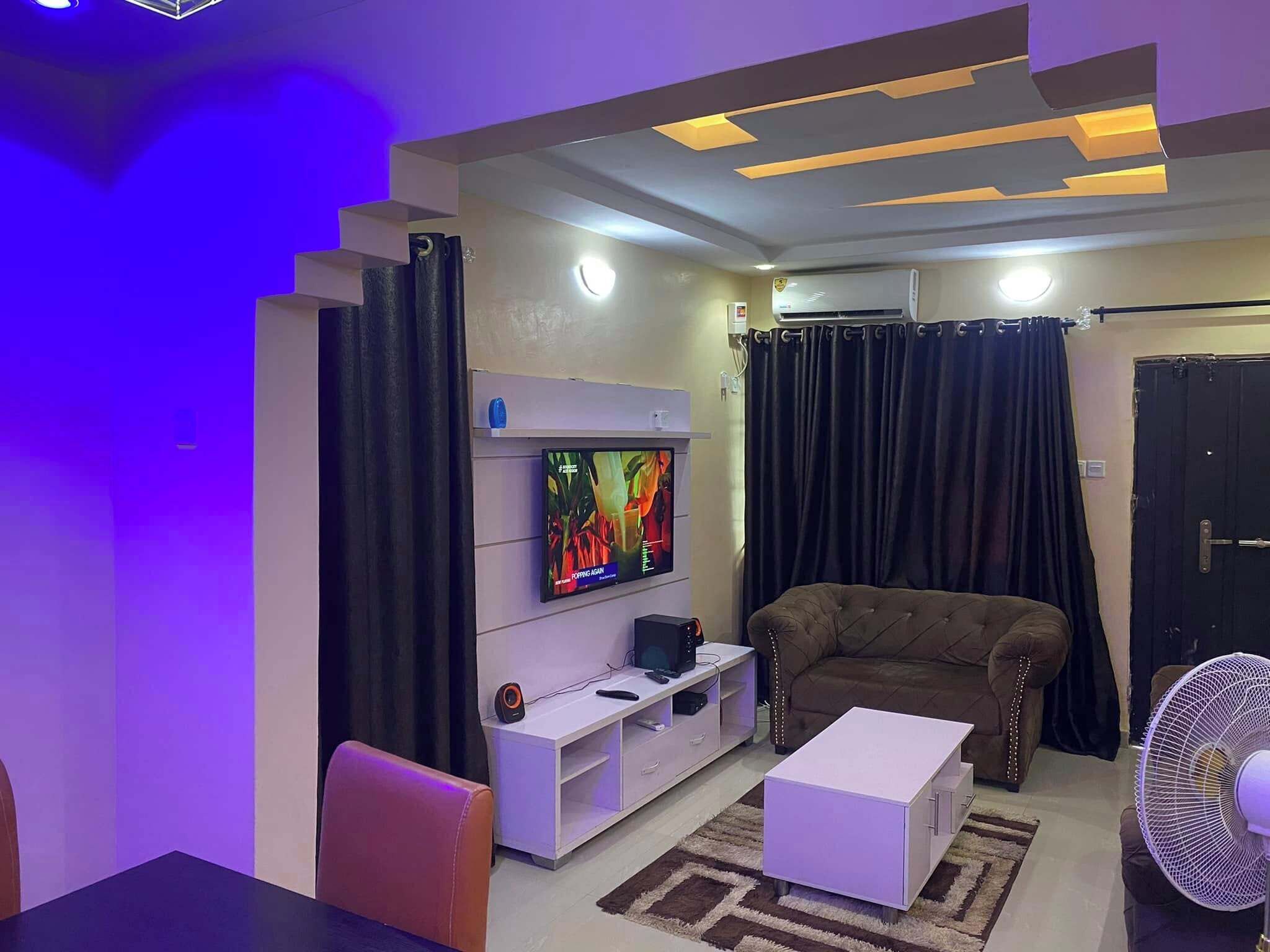 Comfort-Apartment, Balkon, Stadtblick | Wohnbereich