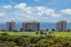 Golf - Horizon Haus | 169 On Main #702 | Green Point (Cape Town)